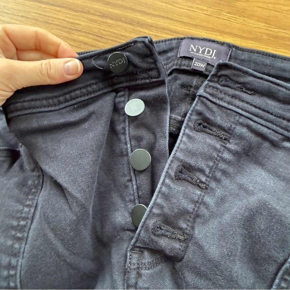 NYDJ Black Cropped Cutoff Button Fly Jeans – 20W - Picture 4 of 7